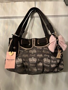 Juicy Couture fan club satchel w Pink Bow and Scottie dog charm